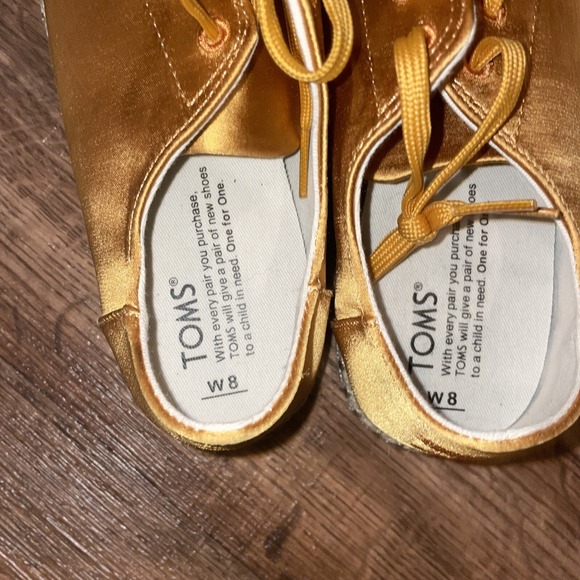 Toms Lena Espadrille Sneakers Size 8 Satin Sunflower Yellow Casual Comfort - Picture 6 of 10